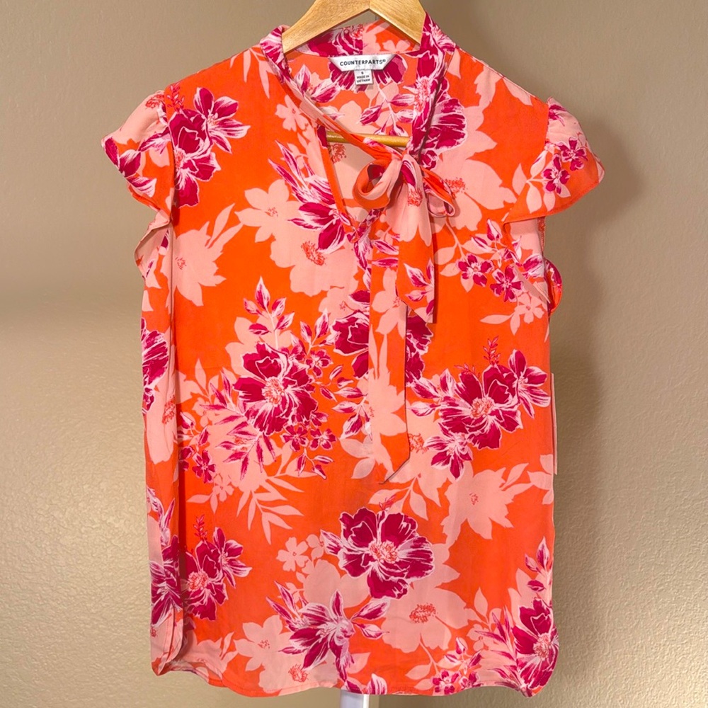 Counterpart Spring Floral Blouse-Brand new. Floral Shirt Deep Coral- Size small